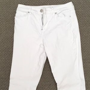 LOFT 25P Curvy Skinny Ankle White Jean